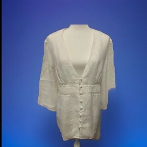 ISHYU white linen v neck long sleeve‎ embroidered lace trimmed tunic. Sz M EUC